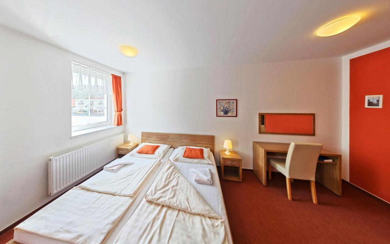 Wellness Hotel Hukvaldy Polopenze A Wellness V Cene Příbor Esterno foto