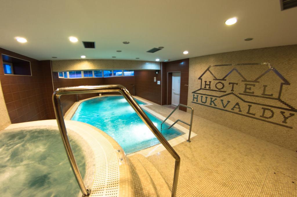 Wellness Hotel Hukvaldy Polopenze A Wellness V Cene Příbor Esterno foto