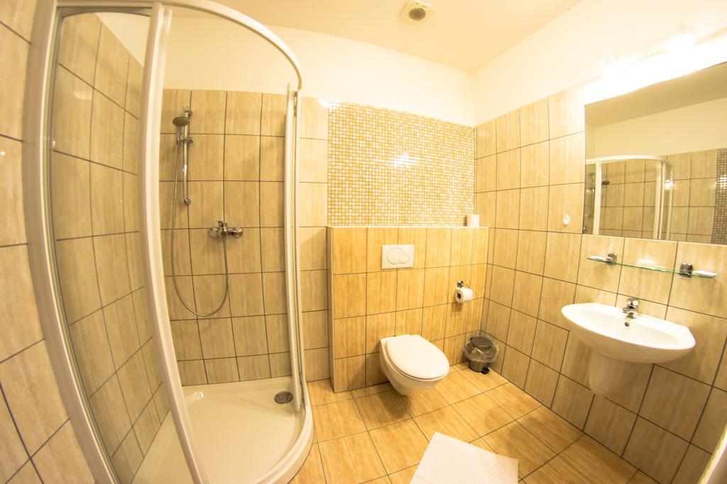 Wellness Hotel Hukvaldy Polopenze A Wellness V Cene Příbor Esterno foto