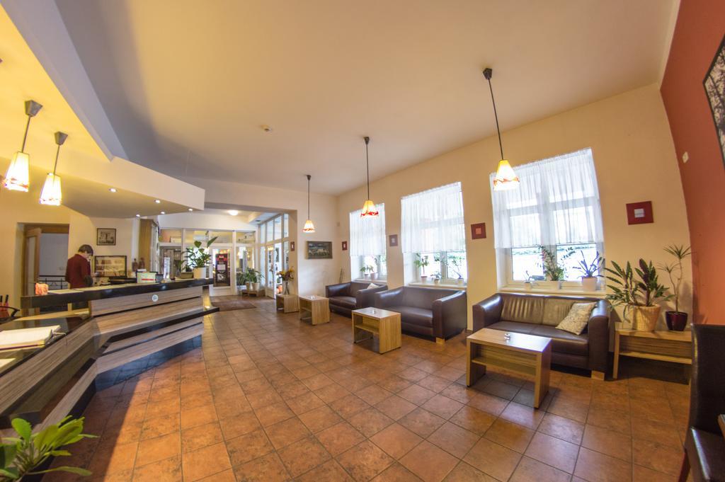 Wellness Hotel Hukvaldy Polopenze A Wellness V Cene Příbor Esterno foto